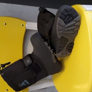 Toddler boys size 10 kamik boots